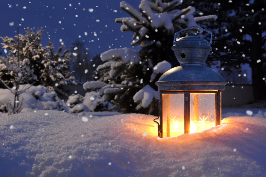 A lamp in the snow.